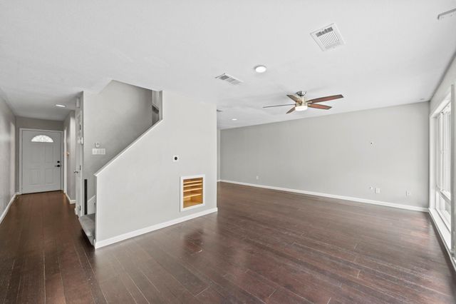 2303 Briar West Boulevard 2303, Houston, TX 77077