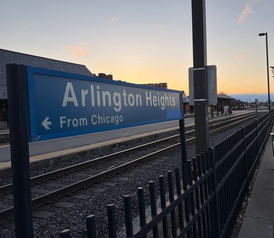 114 N Salem Avenue, Arlington Heights, IL 60005