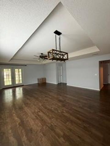 109 Yuri, Dothan, AL 36301