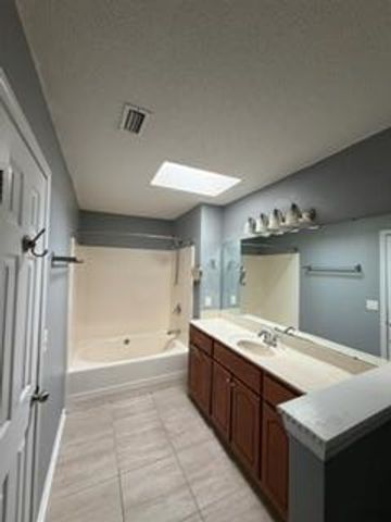 109 Yuri, Dothan, AL 36301