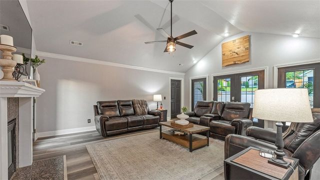 14 Hessle Circle, Bella Vista, AR 72714