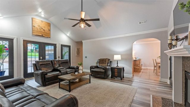14 Hessle Circle, Bella Vista, AR 72714