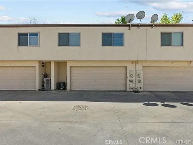 24644 Golfview Drive, Valencia, CA 91355