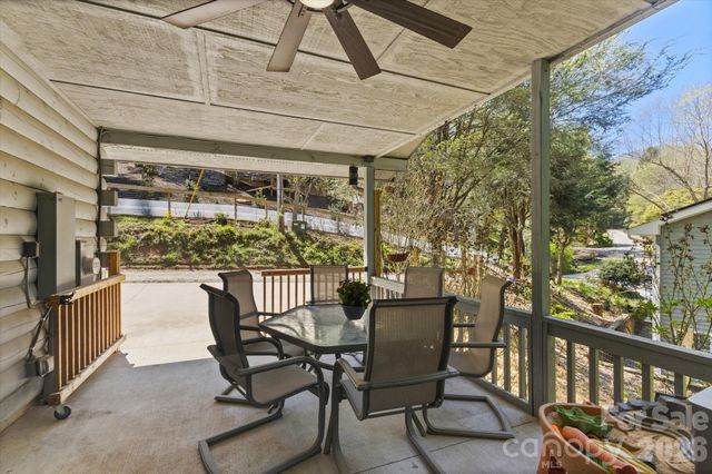 187 Cedarwood Drive, Waynesville, NC 28785