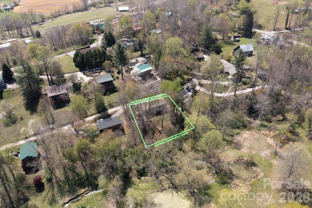 187 Cedarwood Drive, Waynesville, NC 28785