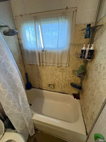 1601 Hillside Avenue, Fort Wayne, IN 46805