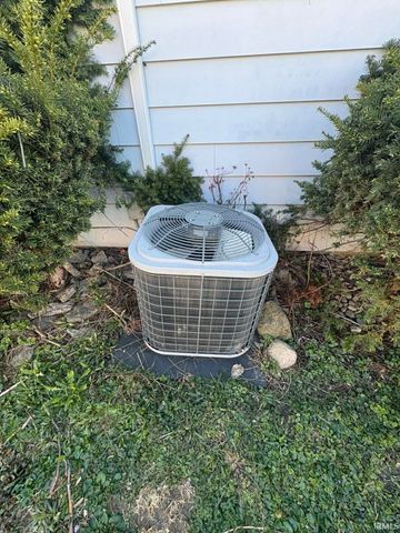 1601 Hillside Avenue, Fort Wayne, IN 46805