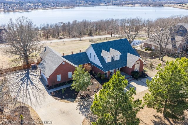 3311 Ashebury Point, Greenwood, AR 72936
