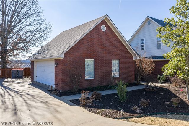 3311 Ashebury Point, Greenwood, AR 72936