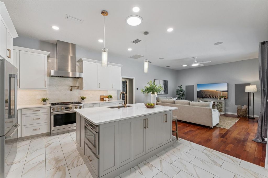 Image 3 of property listing at 4431 LITTLE WATER STREET, Orlando, FL 32817