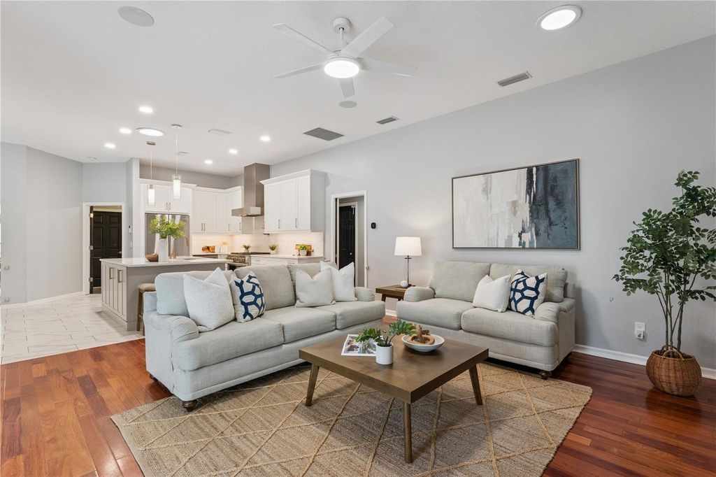 Image 33 of property listing at 4431 LITTLE WATER STREET, Orlando, FL 32817