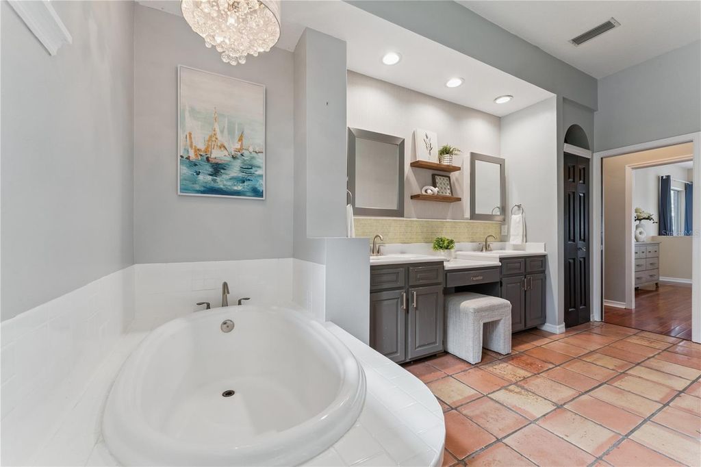 Image 39 of property listing at 4431 LITTLE WATER STREET, Orlando, FL 32817