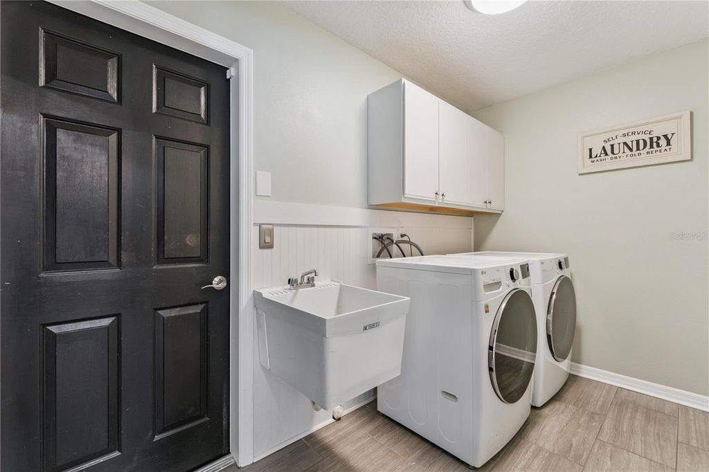 Image 45 of property listing at 4431 LITTLE WATER STREET, Orlando, FL 32817