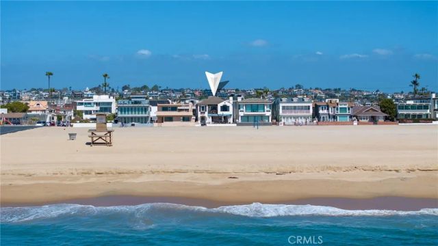 1228 W Oceanfront, Newport Beach, CA 92661