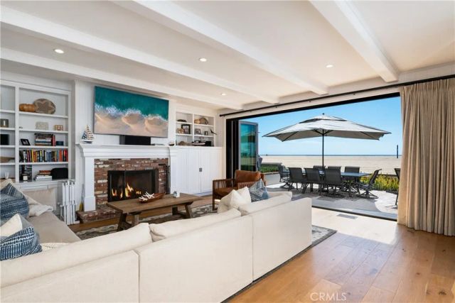 1228 W Oceanfront, Newport Beach, CA 92661