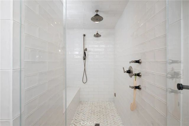 1228 W Oceanfront, Newport Beach, CA 92661