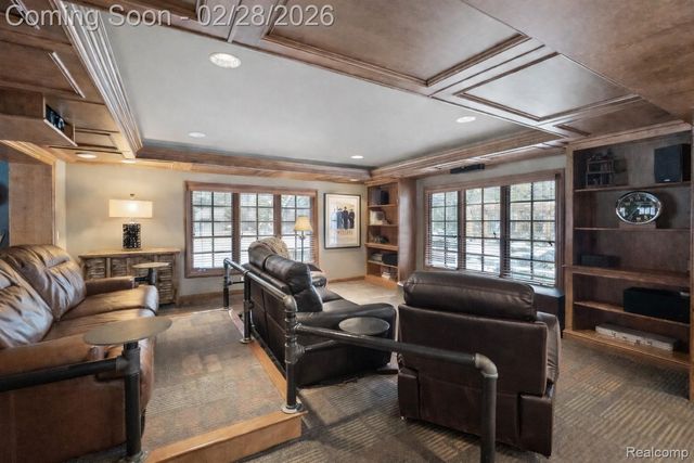 3460 Bloomcrest Drive, Bloomfield Hills, MI 48304