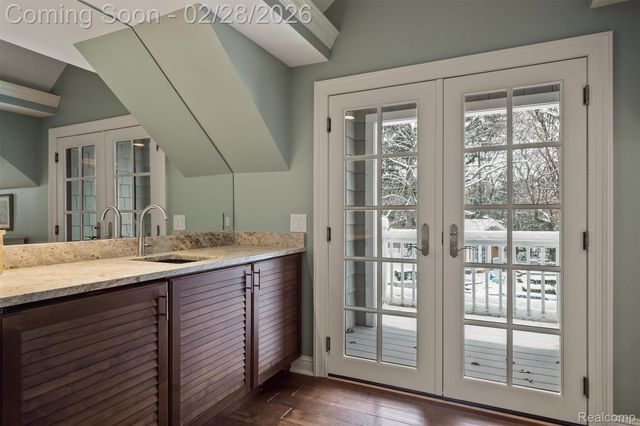 3460 Bloomcrest Drive, Bloomfield Hills, MI 48304