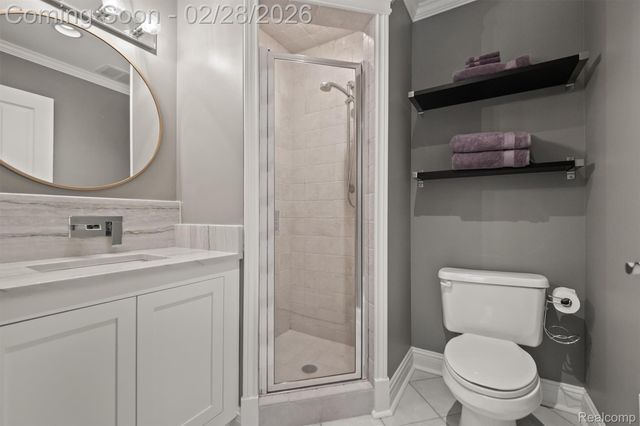 3460 Bloomcrest Drive, Bloomfield Hills, MI 48304