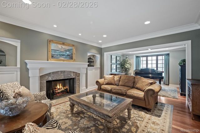 3460 Bloomcrest Drive, Bloomfield Hills, MI 48304