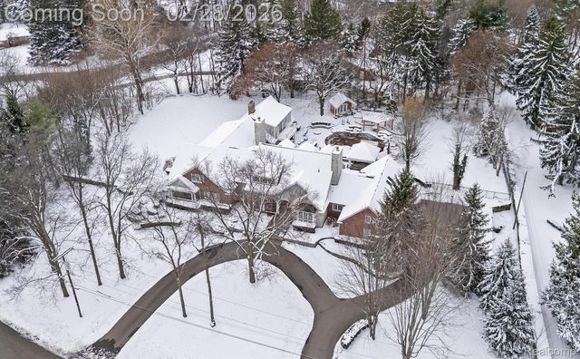 3460 Bloomcrest Drive, Bloomfield Hills, MI 48304