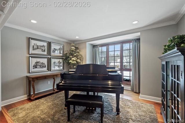 3460 Bloomcrest Drive, Bloomfield Hills, MI 48304