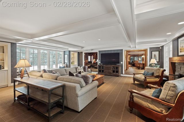 3460 Bloomcrest Drive, Bloomfield Hills, MI 48304