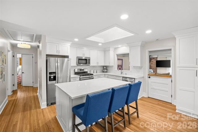 6326 Rosecrest Drive, Charlotte, NC 28210