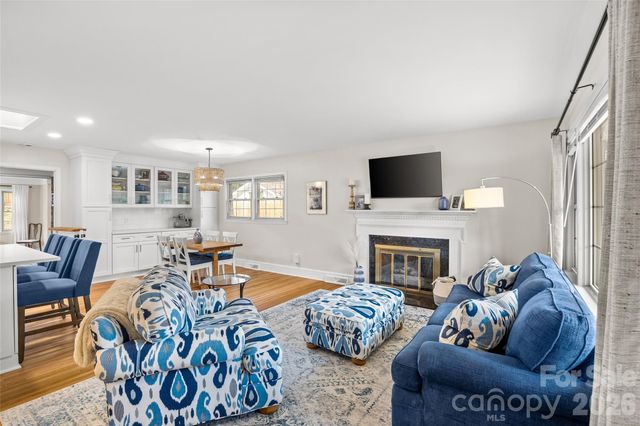 6326 Rosecrest Drive, Charlotte, NC 28210