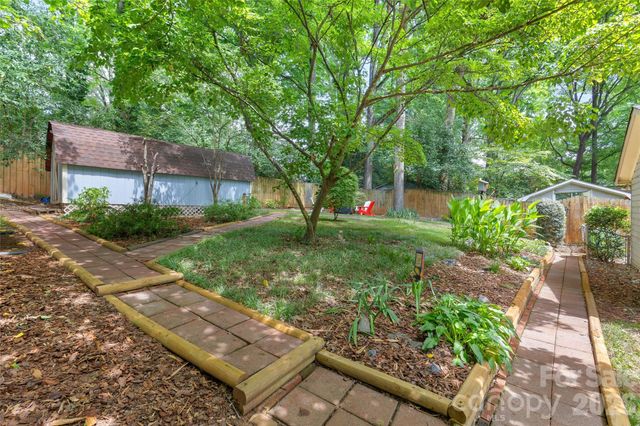 6326 Rosecrest Drive, Charlotte, NC 28210
