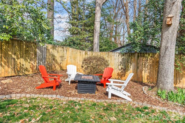 6326 Rosecrest Drive, Charlotte, NC 28210