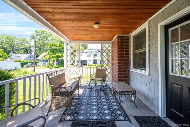 22 Lawrence Street, Greenlawn, NY 11740