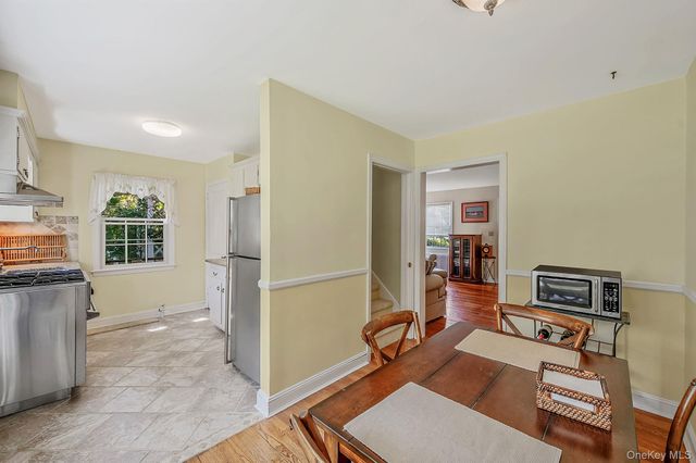 22 Lawrence Street, Greenlawn, NY 11740