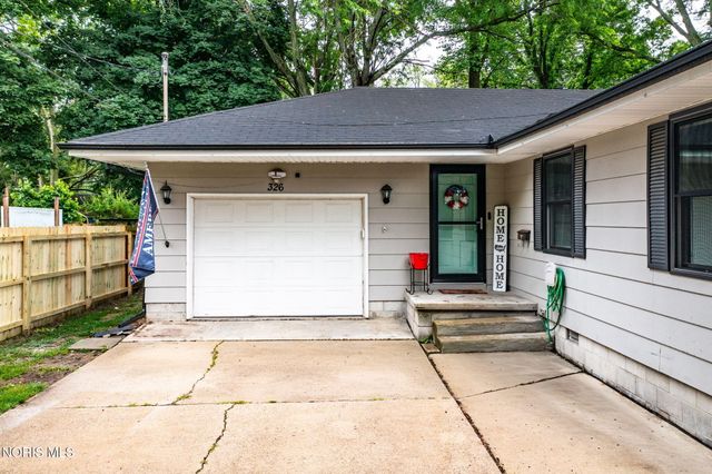 326 W 7th Street, Perrysburg, OH 43551