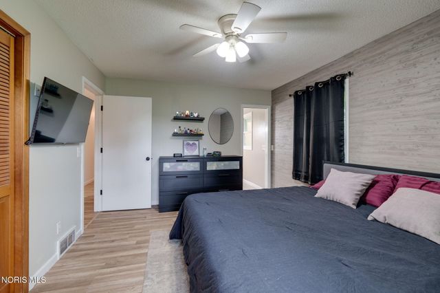 326 W 7th Street, Perrysburg, OH 43551