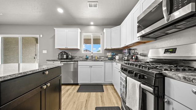 3037 Red Pear Drive, Grand Junction, CO 81504