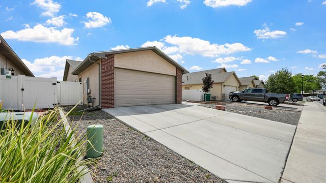 3037 Red Pear Drive, Grand Junction, CO 81504
