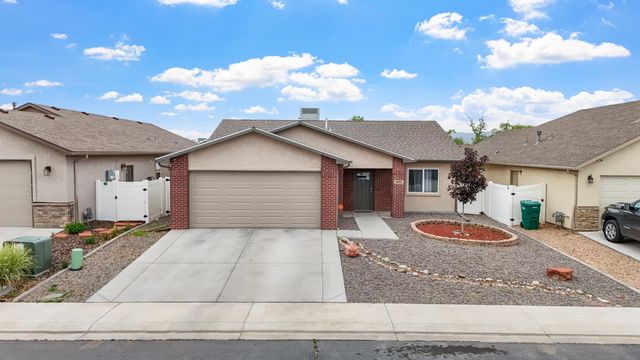 3037 Red Pear Drive, Grand Junction, CO 81504