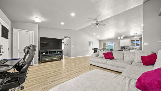 3037 Red Pear Drive, Grand Junction, CO 81504