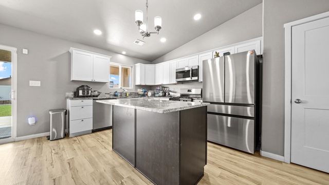 3037 Red Pear Drive, Grand Junction, CO 81504