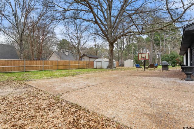1637 Pineview Ln., Hideaway, TX 75771