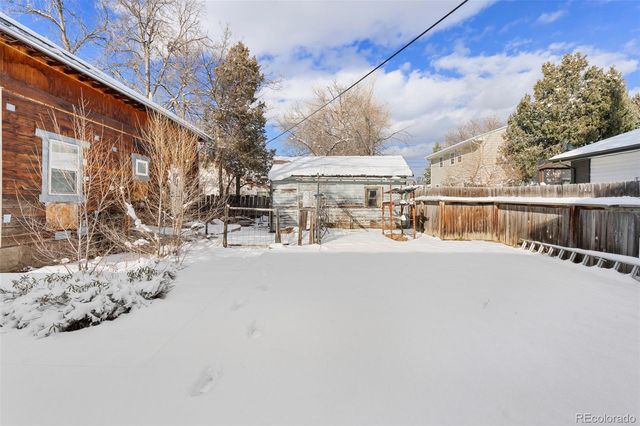 2432 S Saint Paul Street, Denver, CO 80210