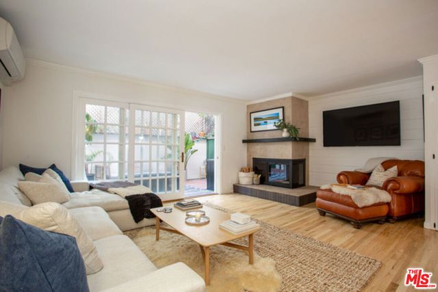 8130 Redlands Street 4, Playa Del Rey, CA 90293