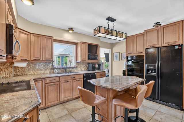 55 Roslyn Court, Long Branch, NJ 07740