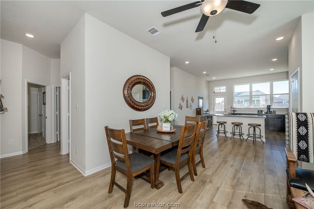 2012 Kathryn Drive, Bryan, TX 77807