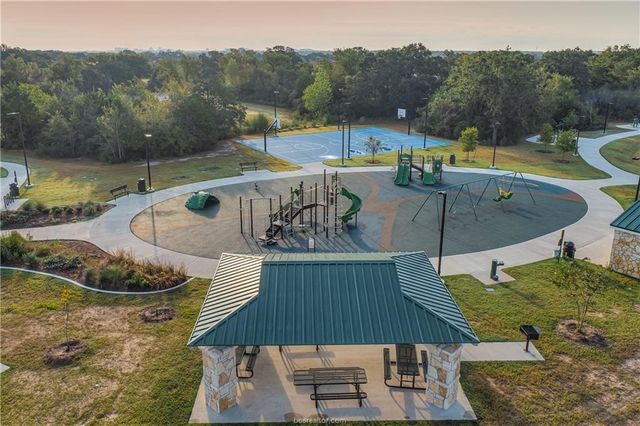 2012 Kathryn Drive, Bryan, TX 77807