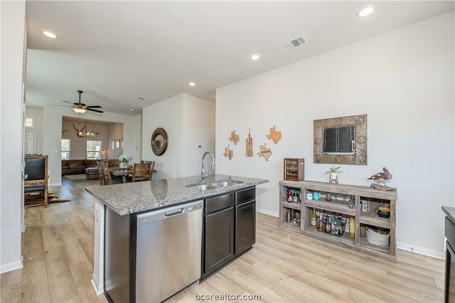 2012 Kathryn Drive, Bryan, TX 77807