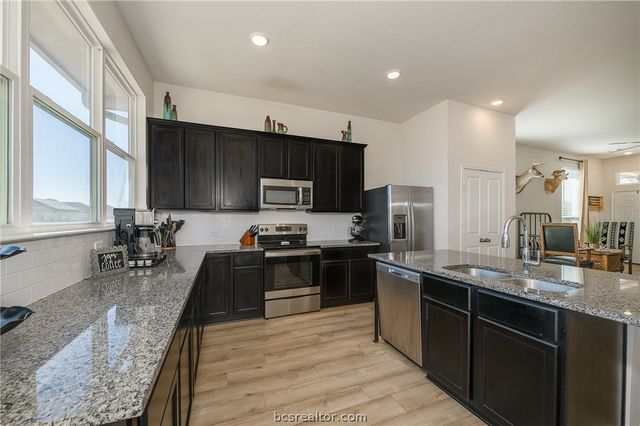 2012 Kathryn Drive, Bryan, TX 77807