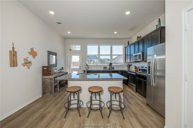 2012 Kathryn Drive, Bryan, TX 77807