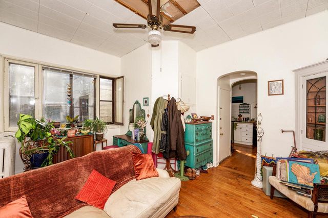 2674 N Holton STREET #2678, Milwaukee, WI 53212